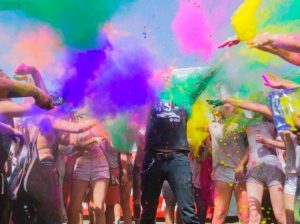 festiwal kolorów w Łukęcinie